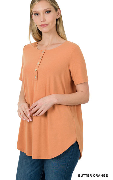 The Alana Short Sleeve Dolphin Hem Top
