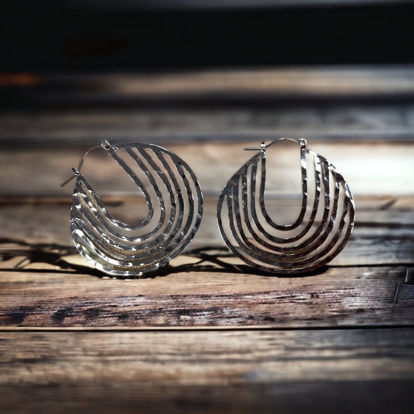 Cutout U Shape Earrings